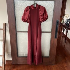 Co
Puff Sleeve High Neck Gown
Size XS -S